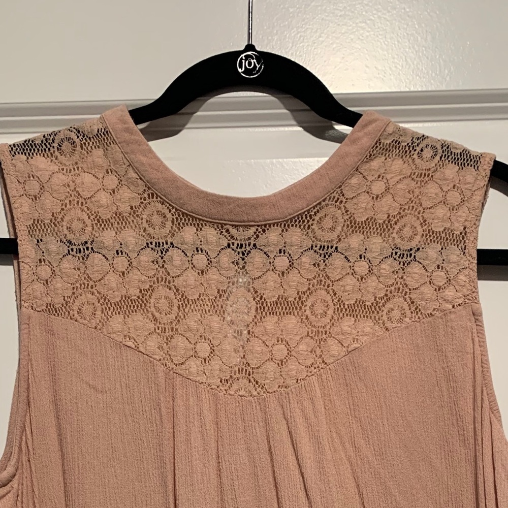 Lace neck sleeveless top